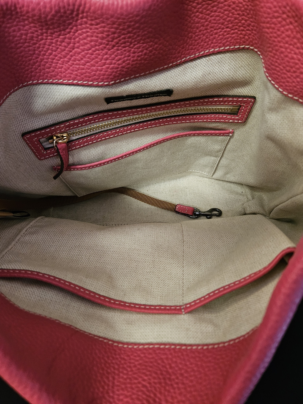 Dooney & Bourke Hot Pink Leather Slouchy Hobo Small Logo Lock Sac Mint - Picture 8 of 8